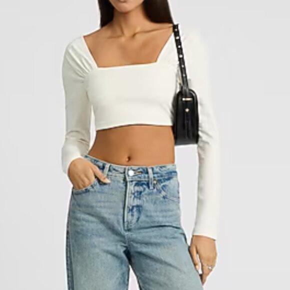 Express White Small Ruched Shoulder Cropped Tee NWT - Picture 2 of 4